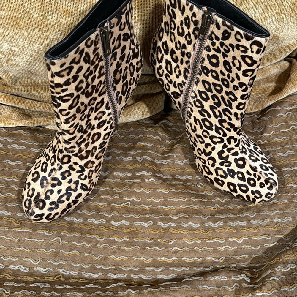 Leopard booties. Feels like real fur. Size 9